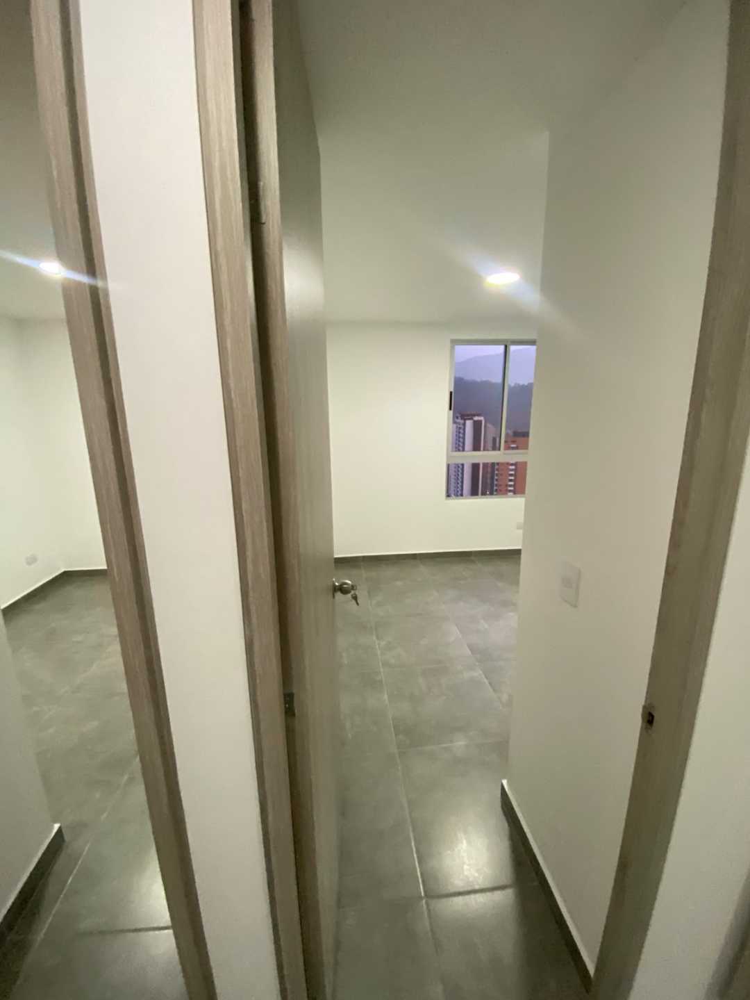 APARTAMENTO EN VENTA EN SABANETA PARA ESTRENAR — foto 4 de 11