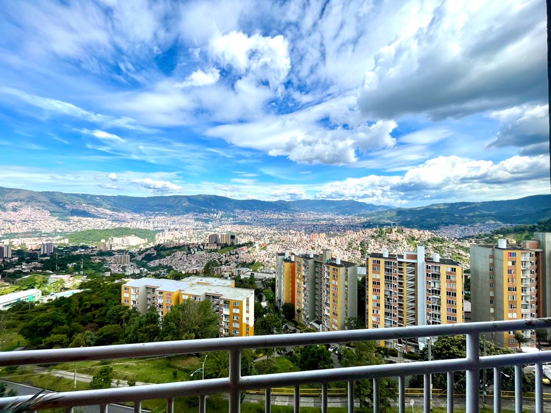 Apartamento En Venta La Aurora Medellín Antioquia