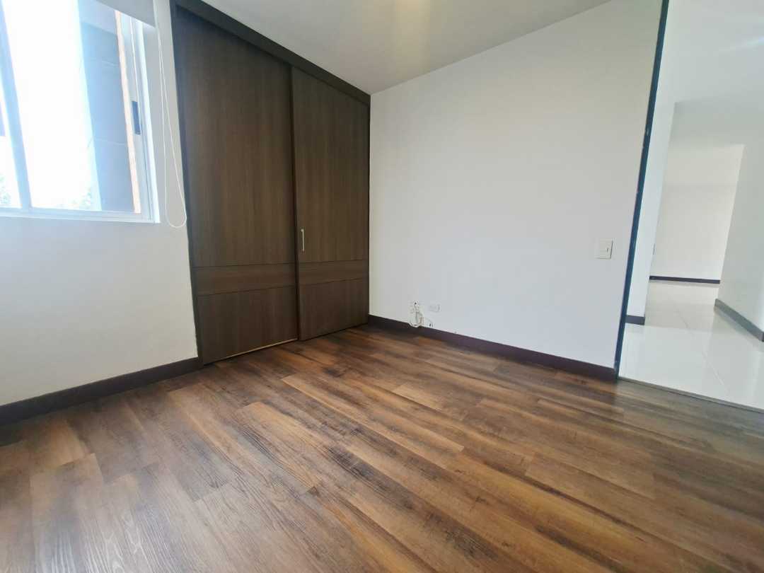 Apartamento en venta Loma del Esmeraldal Envigado SN11