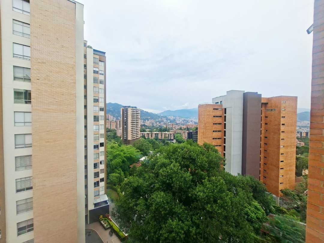 Apartamento en venta Loma del Esmeraldal Envigado SN11