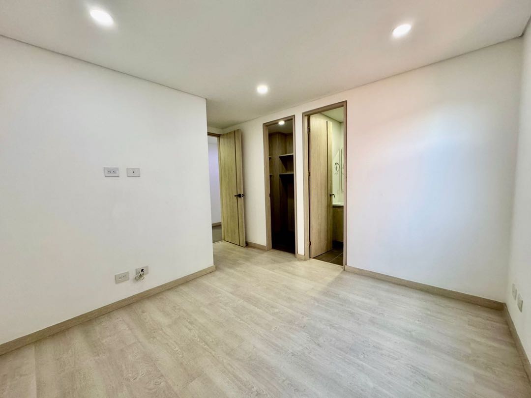 Apartamento en venta o arriendo en envigado