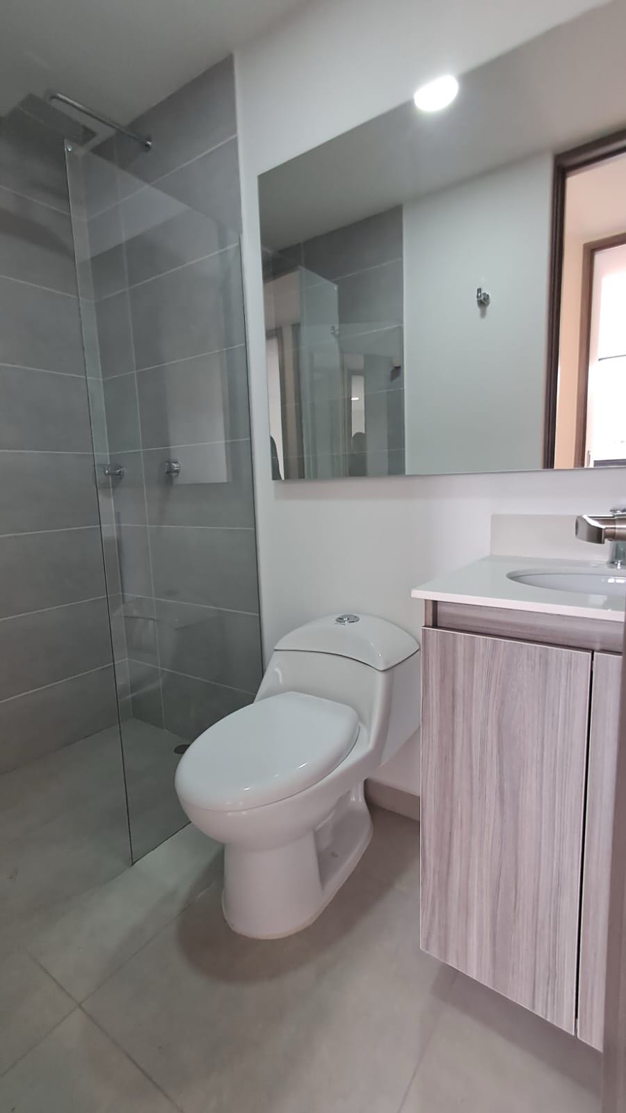 Apartamento en venta o arriendo en Camino verde