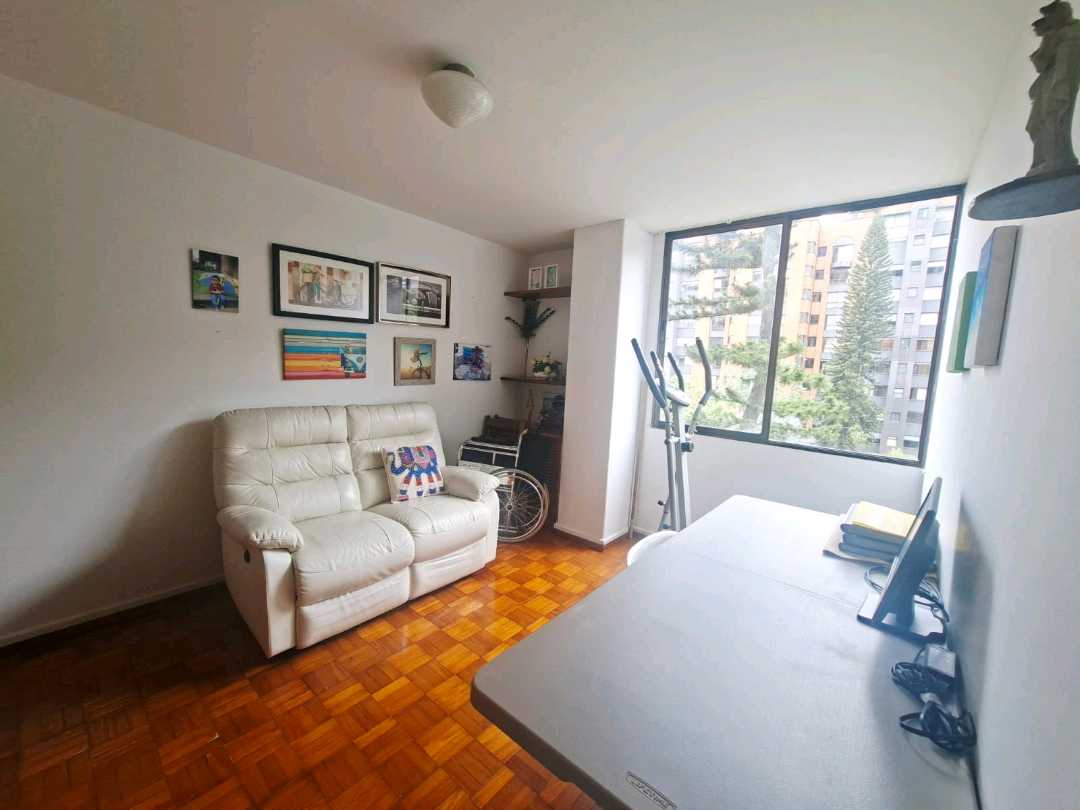 Apartamento en venta Poblado cerca a la inferior CSM