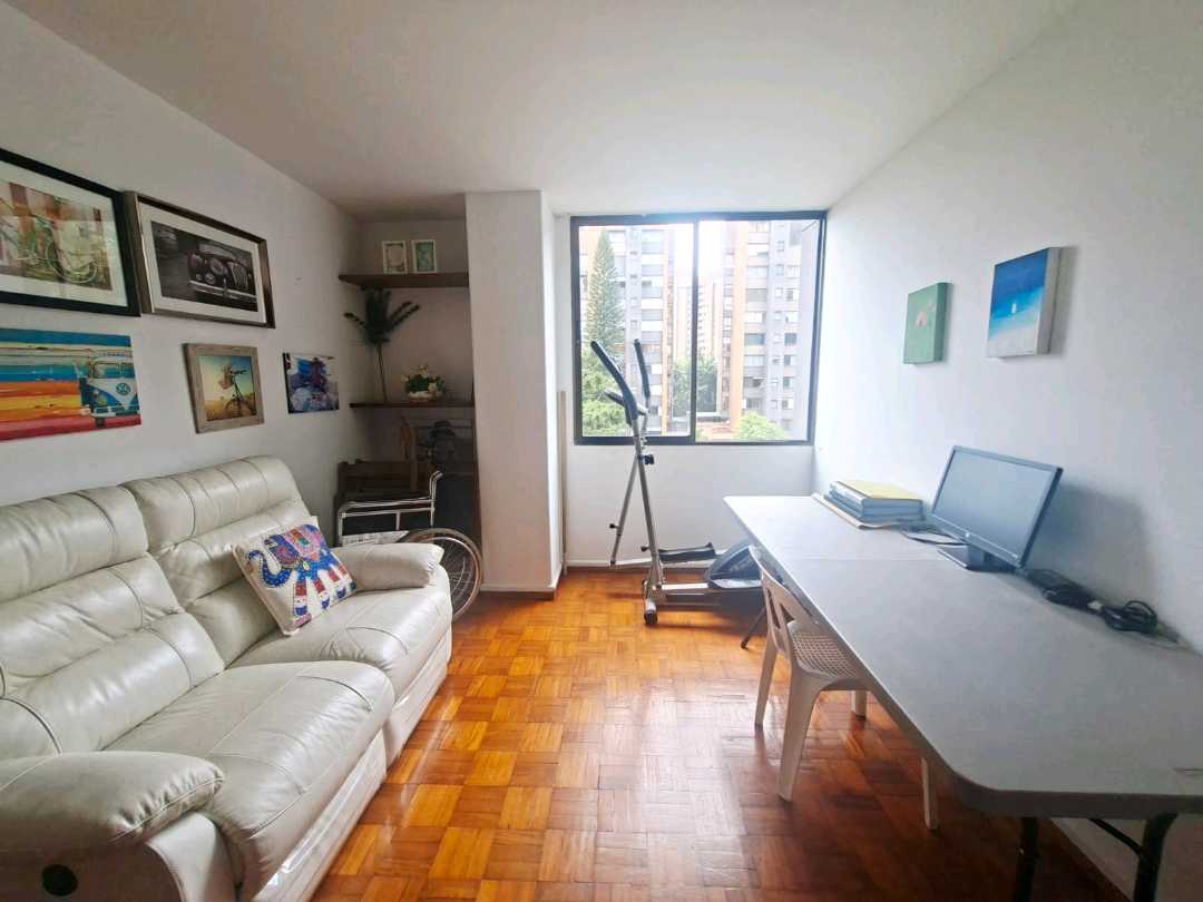 Apartamento en venta Poblado cerca a la inferior CSM