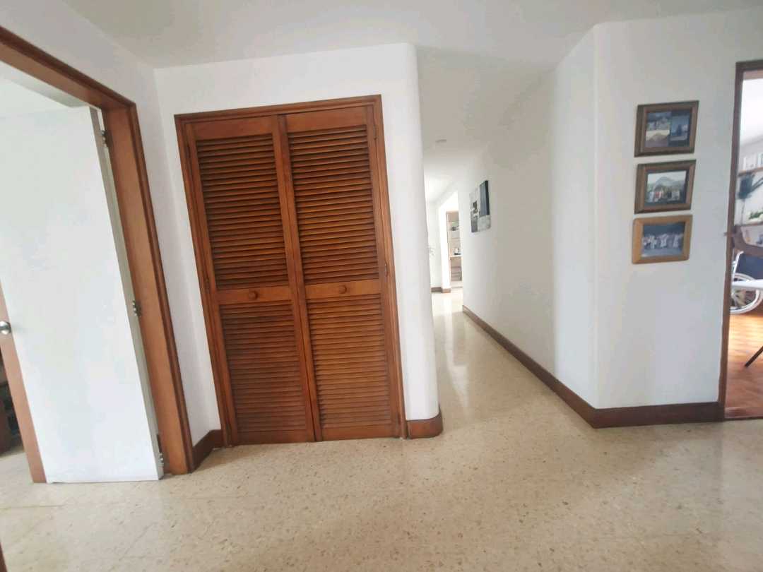 Apartamento en venta Poblado cerca a la inferior CSM