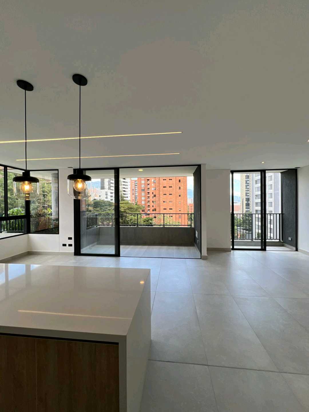 Apartamento en venta en Medellín, Castropol para estrenar