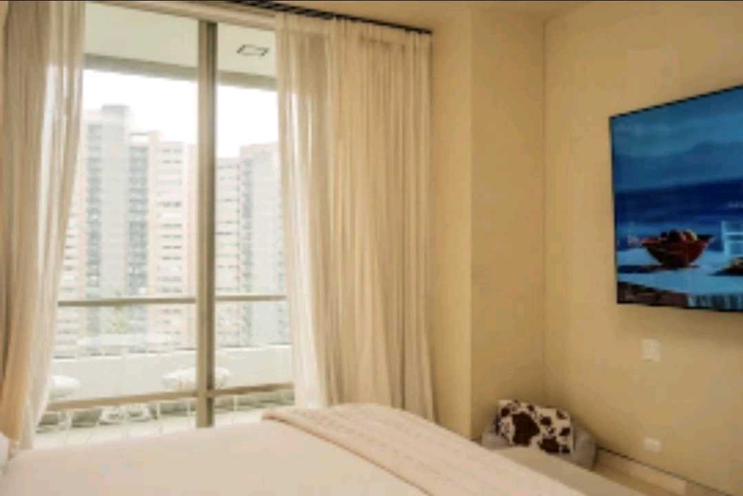 Apartamento en venta Poblado Los Balsos alto valor.