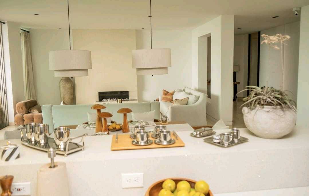 Apartamento en venta Poblado Los Balsos alto valor.