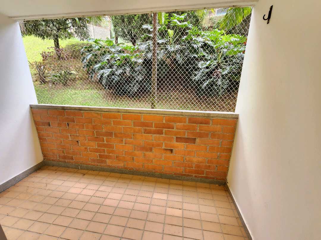 Apartamento en venta en envigado altos de las flores