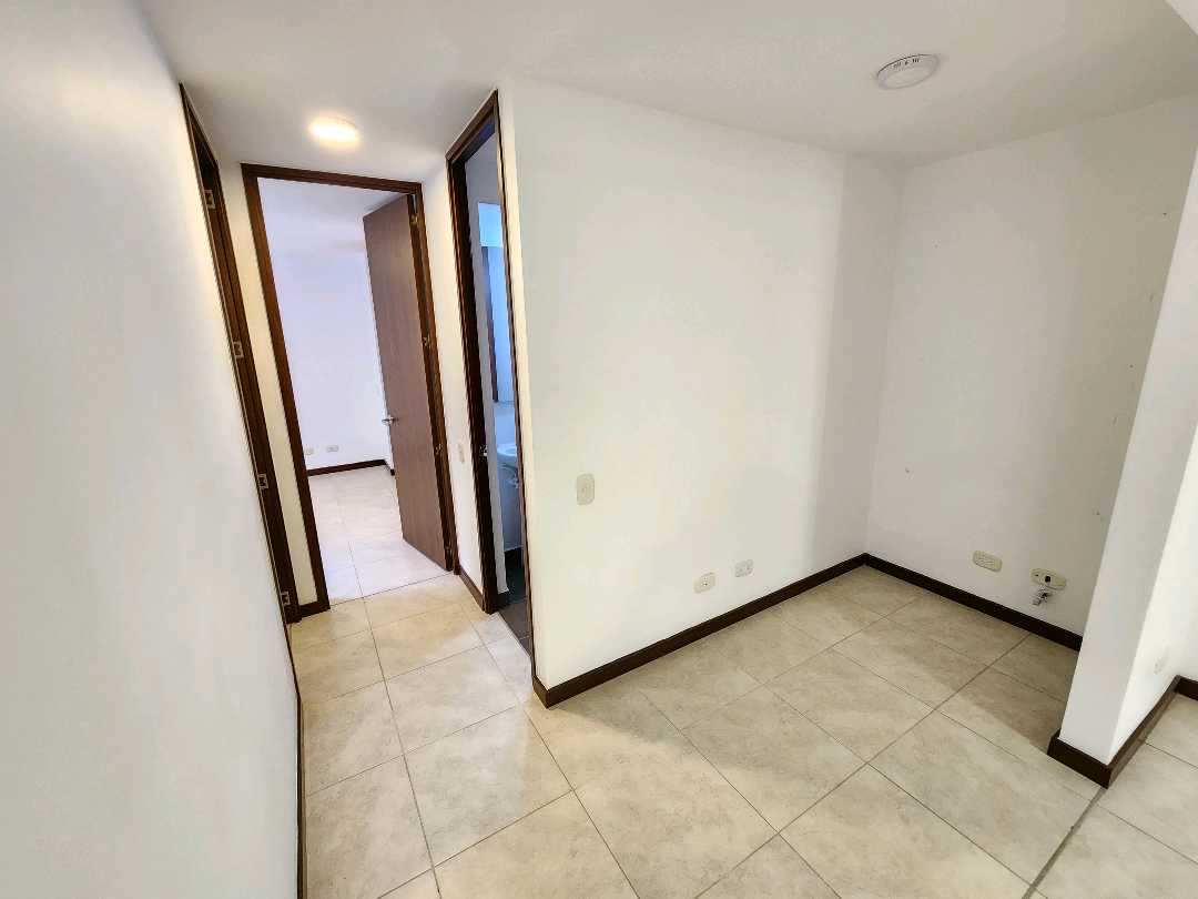 Apartamento en venta en envigado altos de las flores