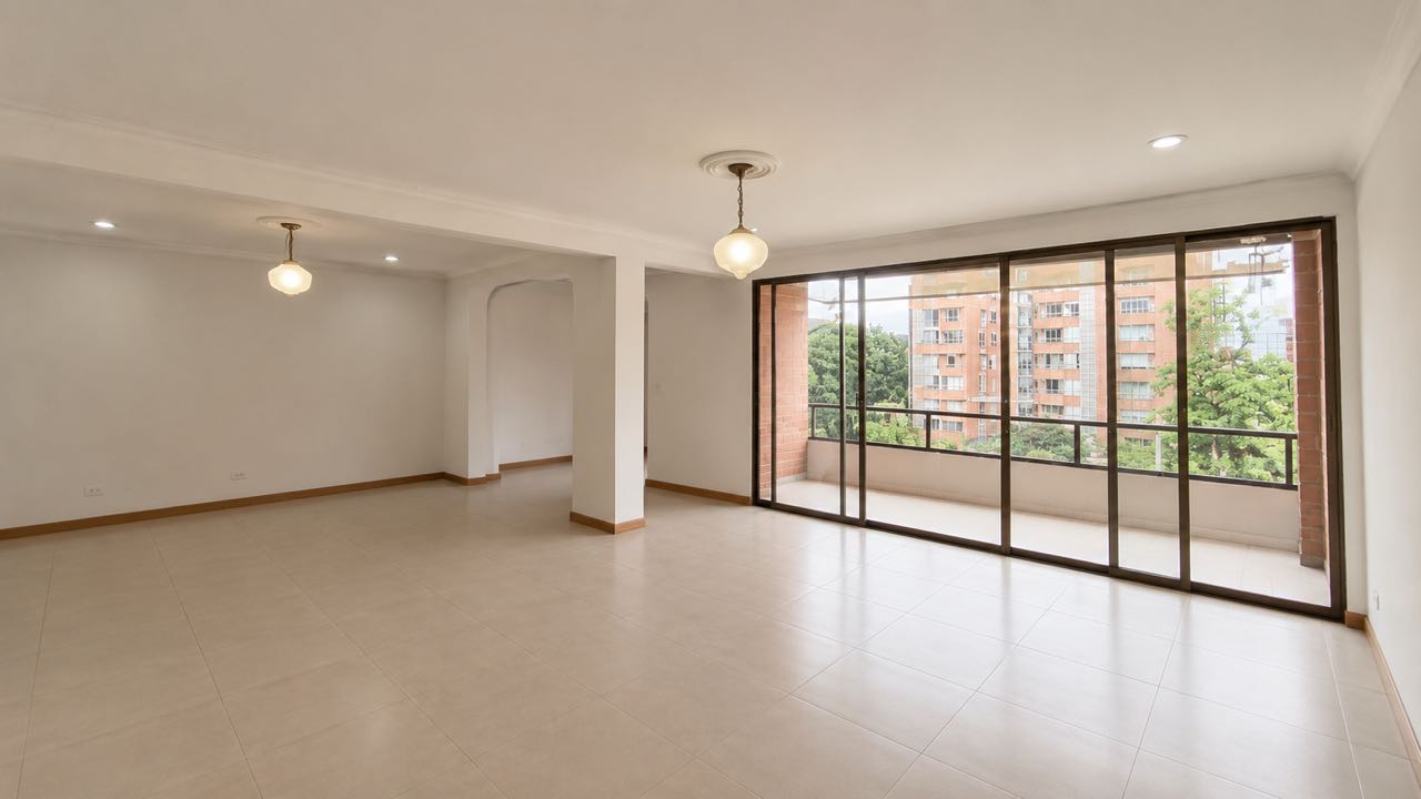 Apartamento en venta. Transversal Superior, El Poblado - Medellín