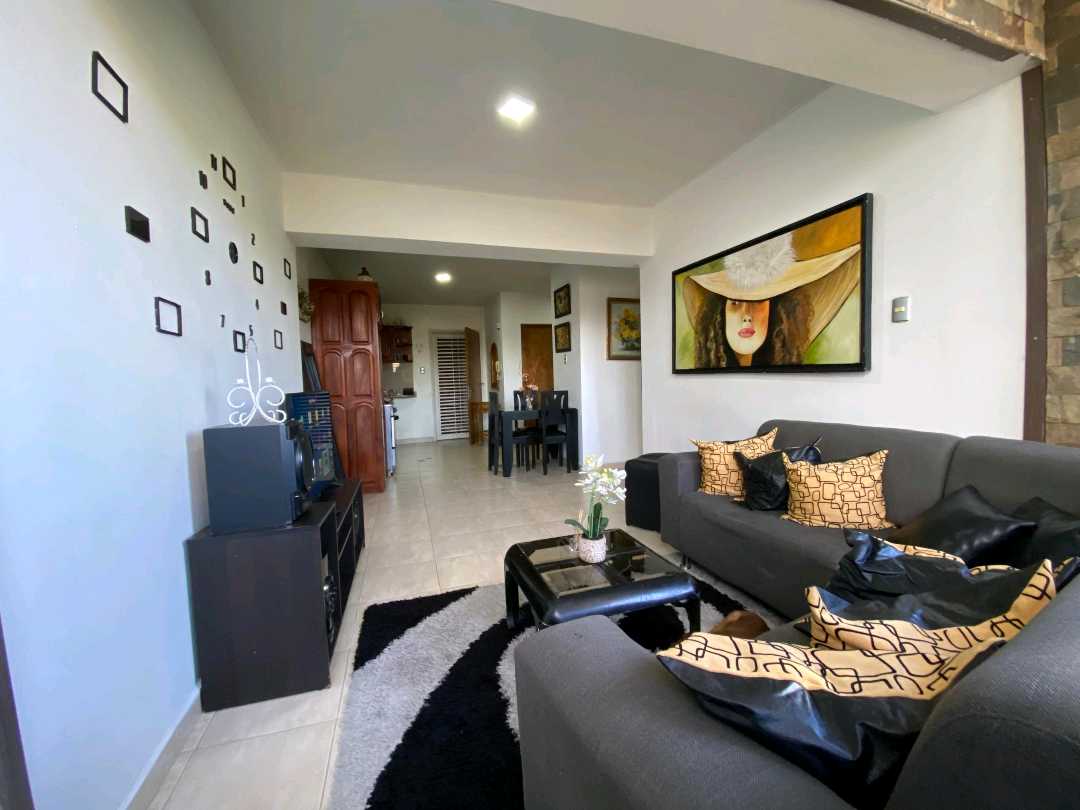 Apartamento en venta Urb. Rotafe Naguanagua HV-9750049 - Foto 5