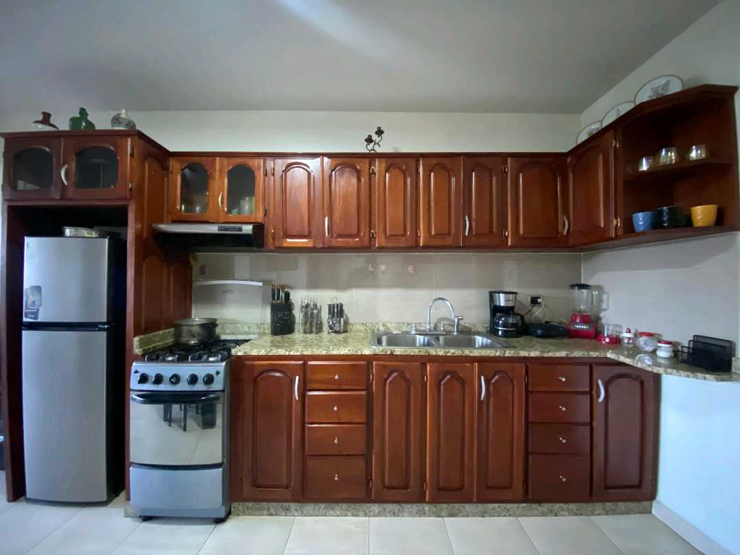 Apartamento en venta Urb. Rotafe Naguanagua HV-9750049 - Foto 8