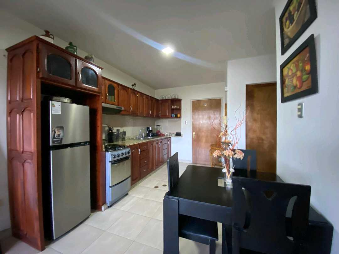 Apartamento en venta Urb. Rotafe Naguanagua HV-9750049 - Foto 9