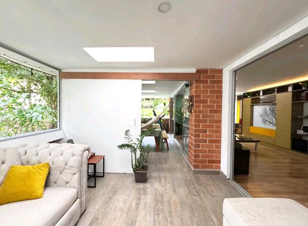 Apartamento en venta y  arriendo Envigado Cumbres KL1