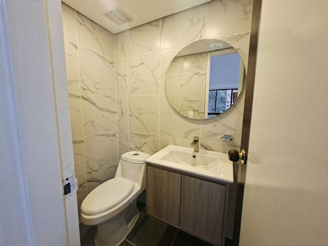 Apartamento en venta y arriendo Poblado Las Lomas SC2