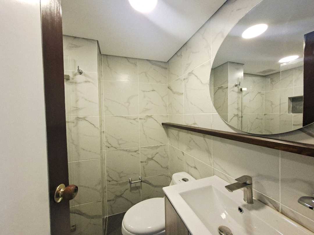 Apartamento en venta y arriendo Poblado Las Lomas SC2