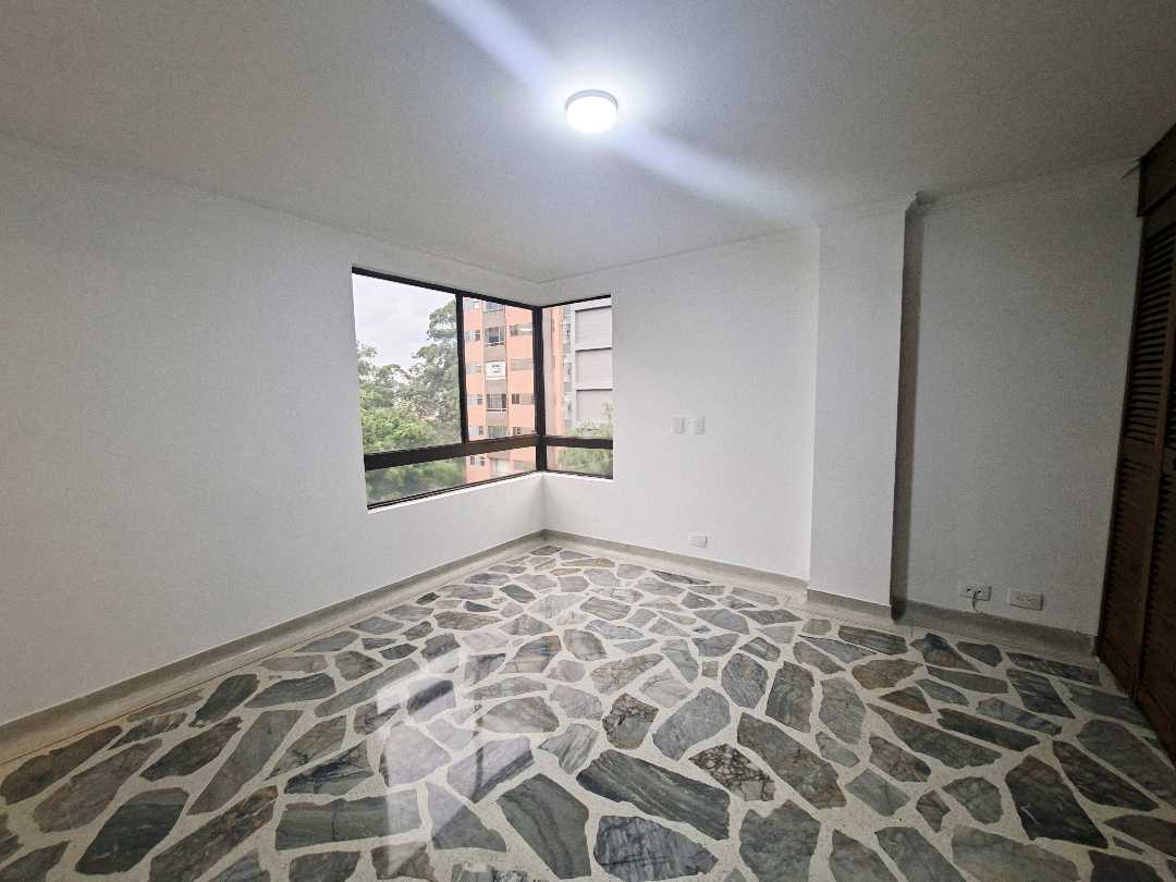 Apartamento en venta y arriendo Poblado Las Lomas SC2