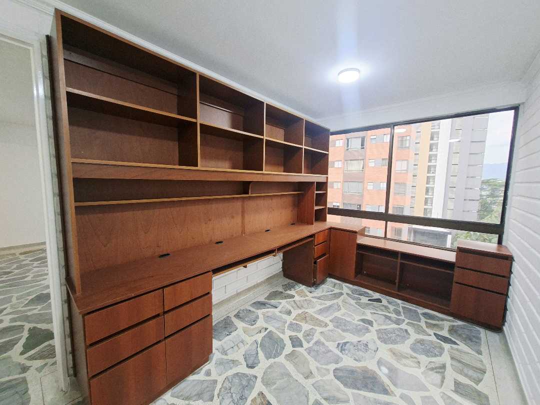 Apartamento en venta y arriendo Poblado Las Lomas SC2