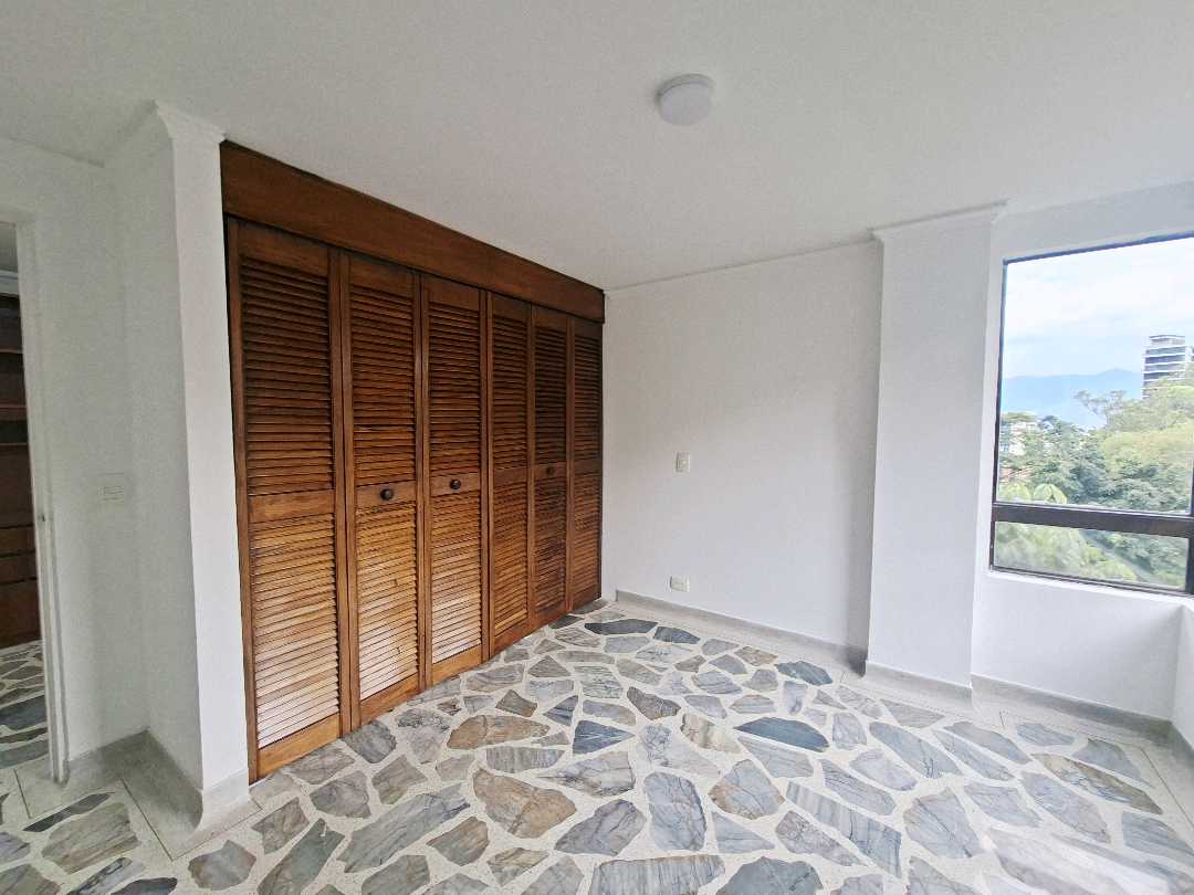 Apartamento en venta y arriendo Poblado Las Lomas SC2