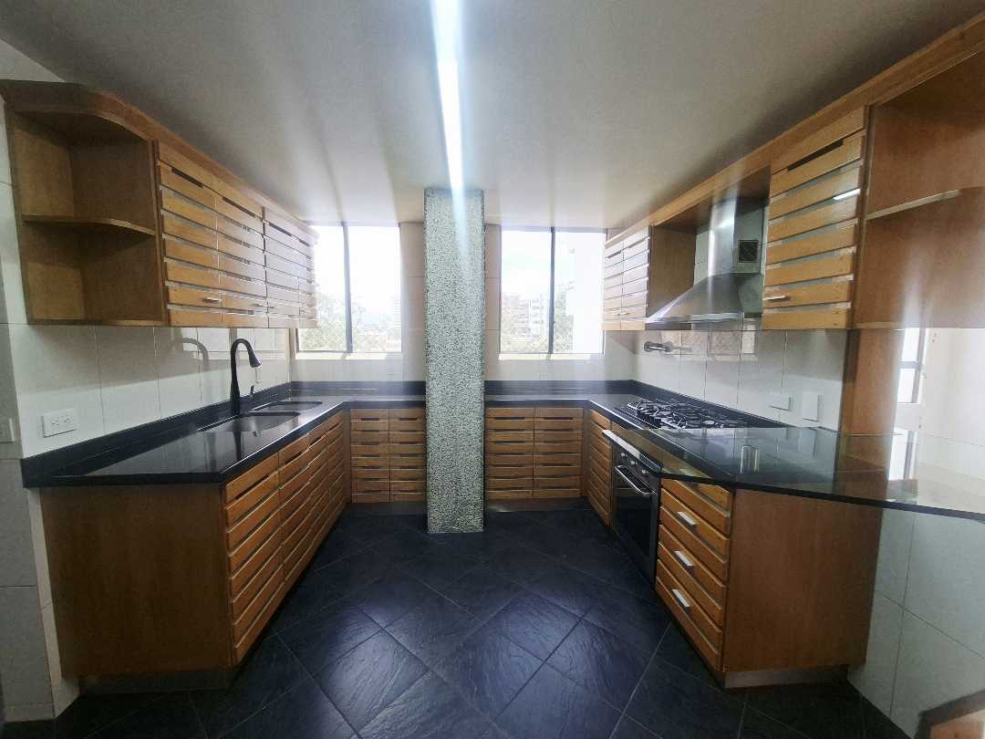 Apartamento en venta y arriendo El Campestre Poblado