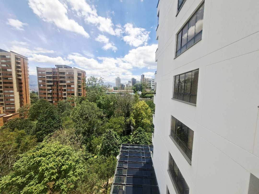 Apartamento en venta y arriendo El Campestre Poblado