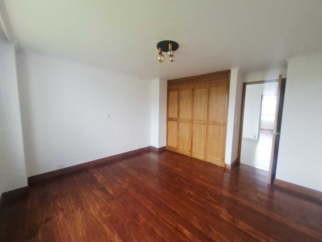 Apartamento en venta y arriendo El Campestre Poblado