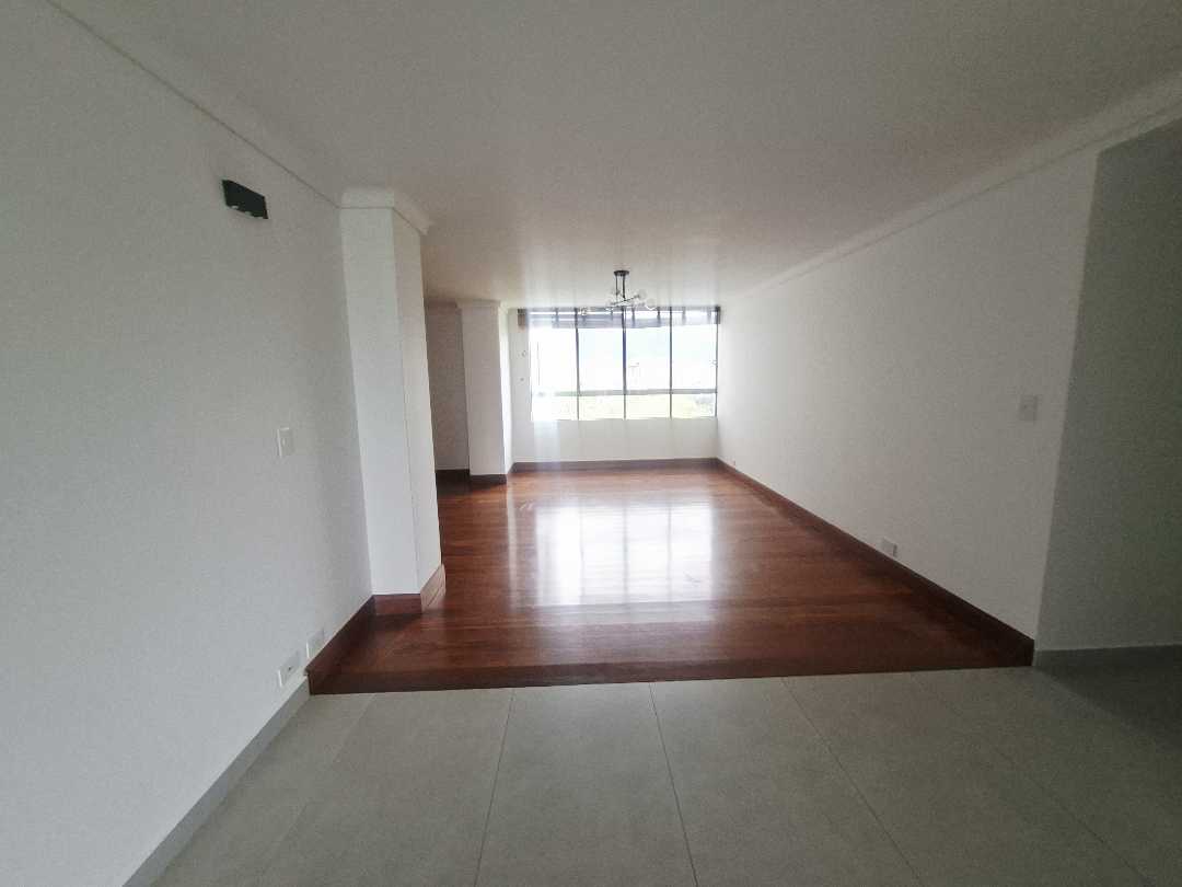 Apartamento en venta y arriendo El Campestre Poblado