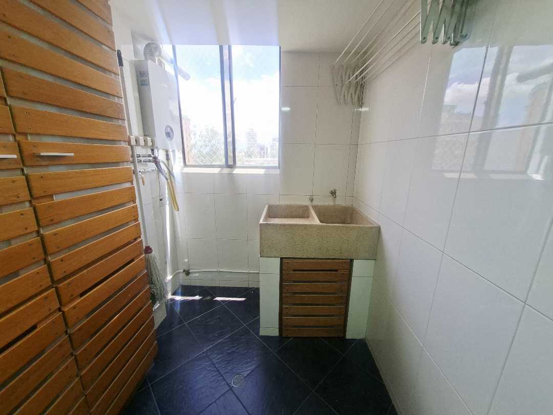 Apartamento en venta y arriendo El Campestre Poblado