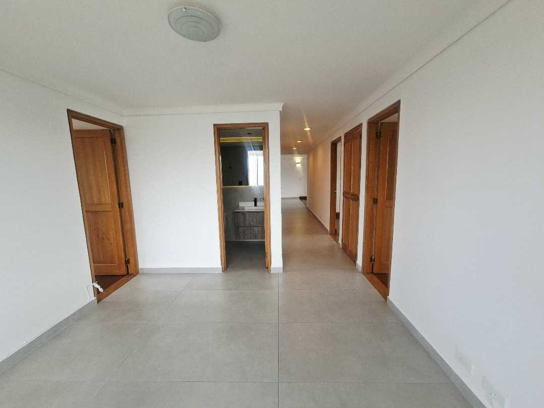 Apartamento en venta y arriendo El Campestre Poblado