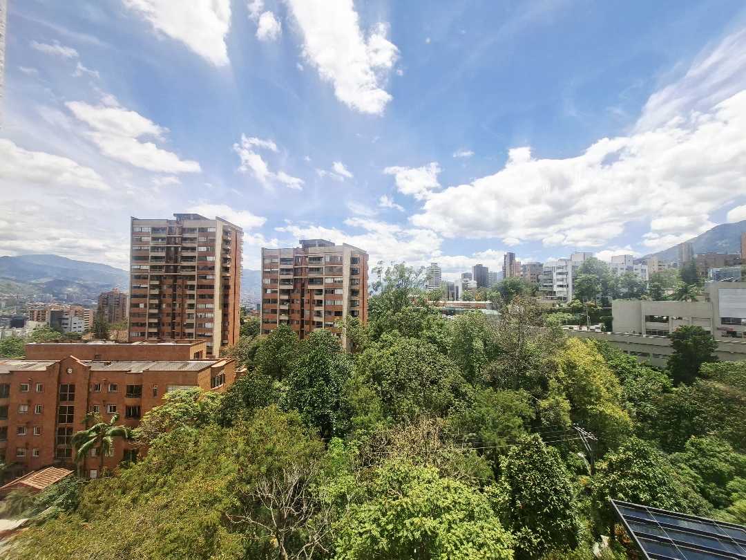 Apartamento en venta y arriendo El Campestre Poblado