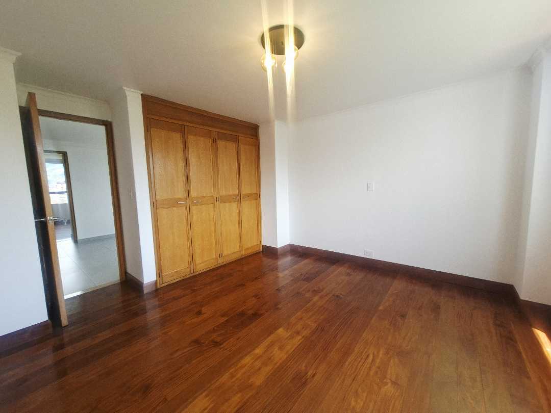 Apartamento en venta y arriendo El Campestre Poblado