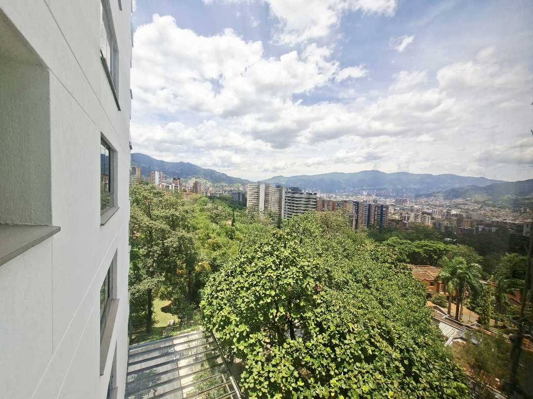 Apartamento en venta y arriendo El Campestre Poblado