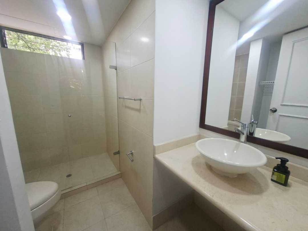 Apartamento en venta y arriendo Santa María de los Angeles P4