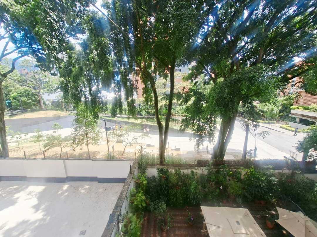 Apartamento en venta y arriendo Santa María de los Angeles P4