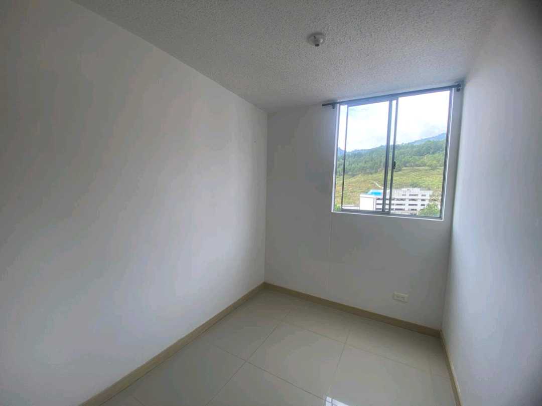 Apartamento Familiar con Excelente Vista en Bello, Antioquia