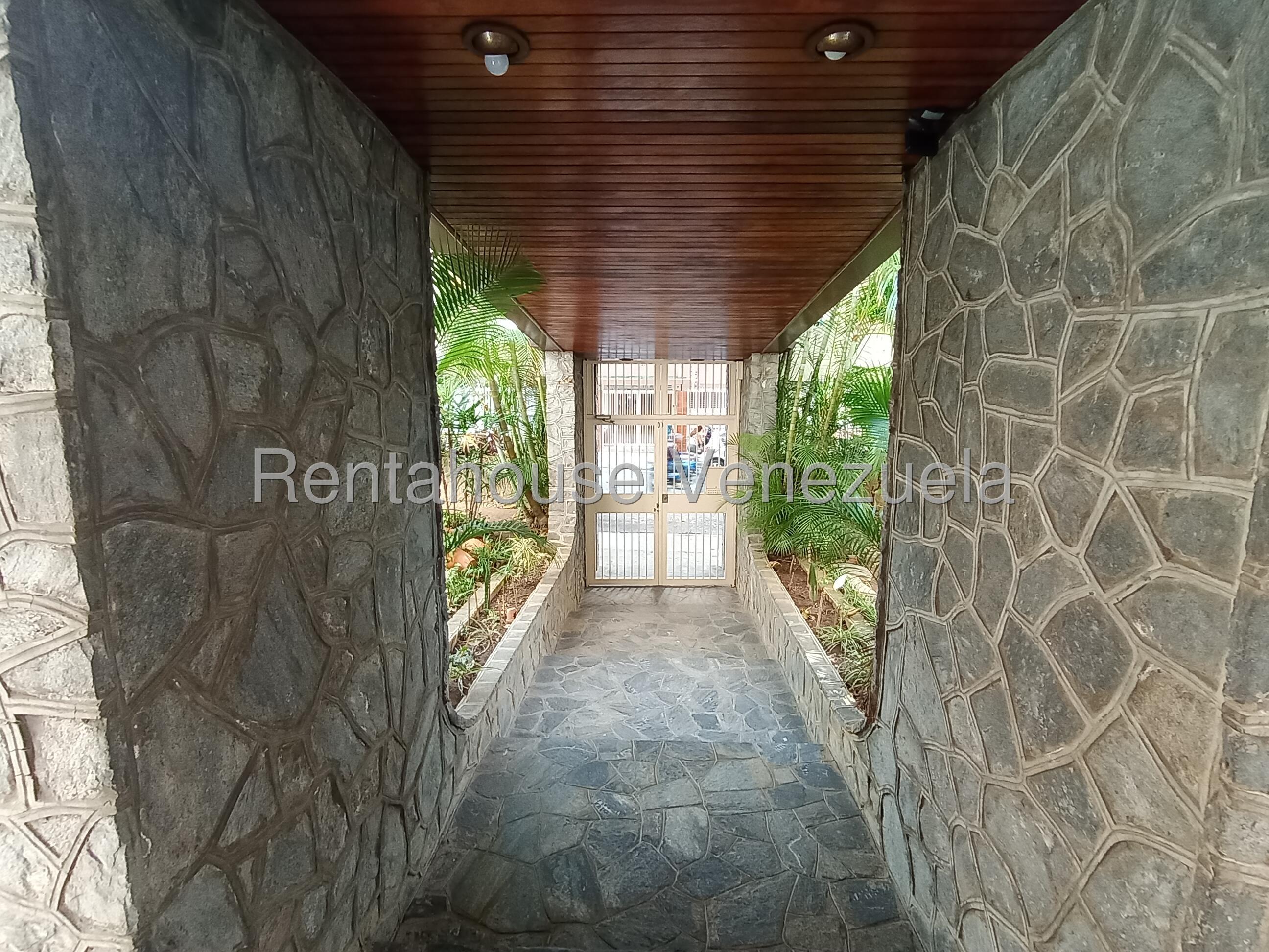 Apartamento - La Urbina - Caracas