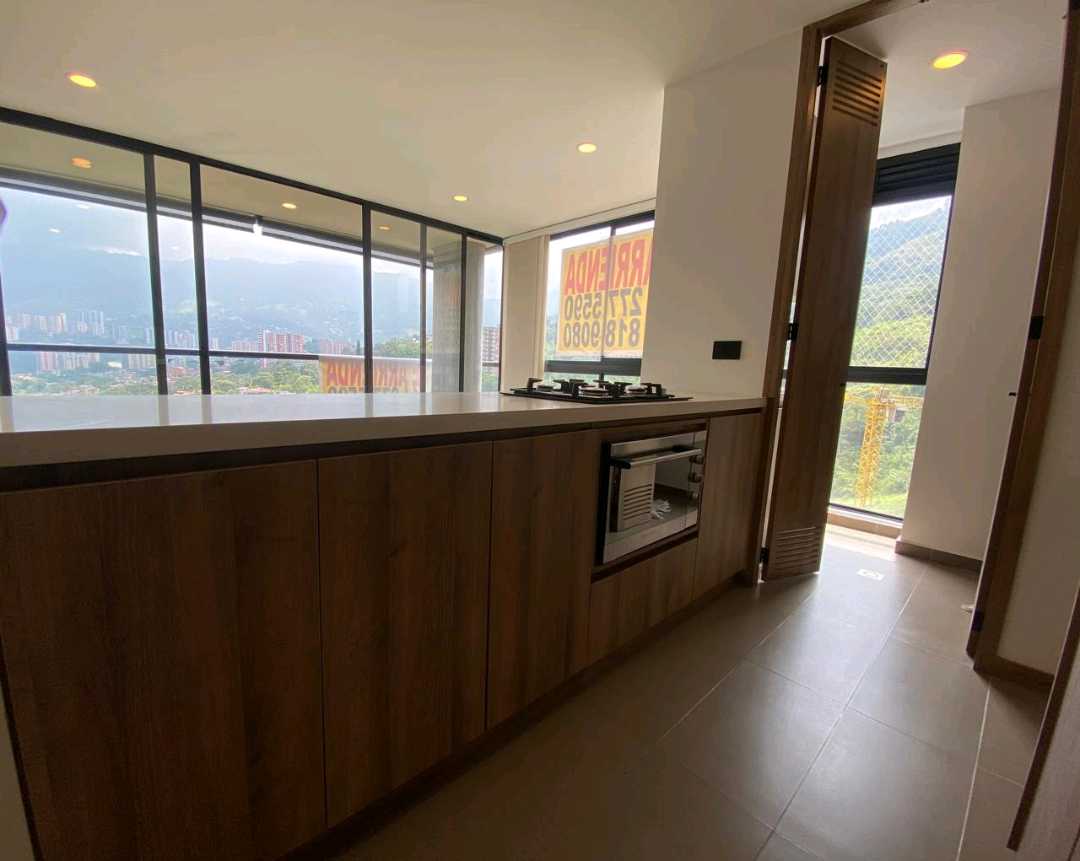 Apartamento Nuevo Para Arriendo en Envigado, Medellín