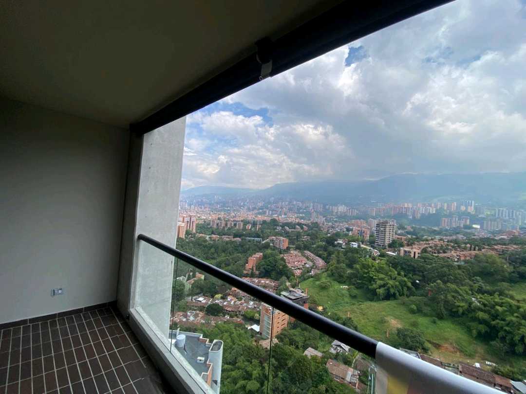 Apartamento Nuevo Para Arriendo en Envigado, Medellín