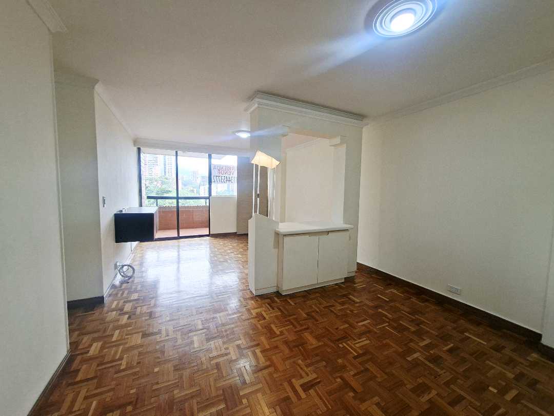 Apartamento para arriendo y venta Superior 6