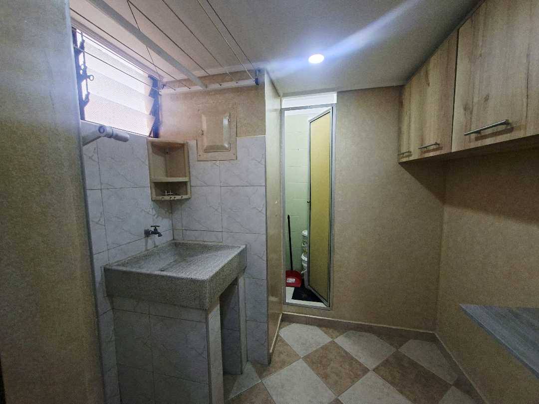 Apartamento para arriendo y venta Superior 6