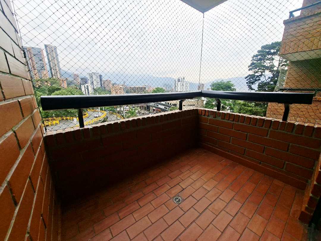 Apartamento para arriendo y venta Superior 6