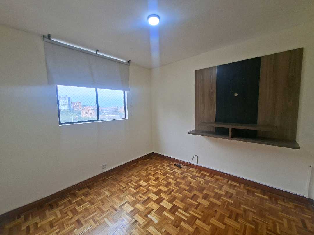 Apartamento para arriendo y venta Superior 6