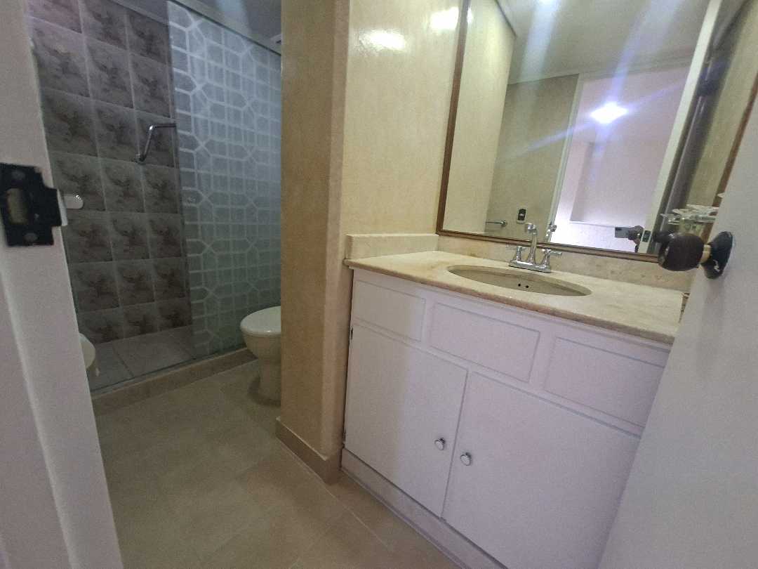 Apartamento para arriendo y venta Superior 6