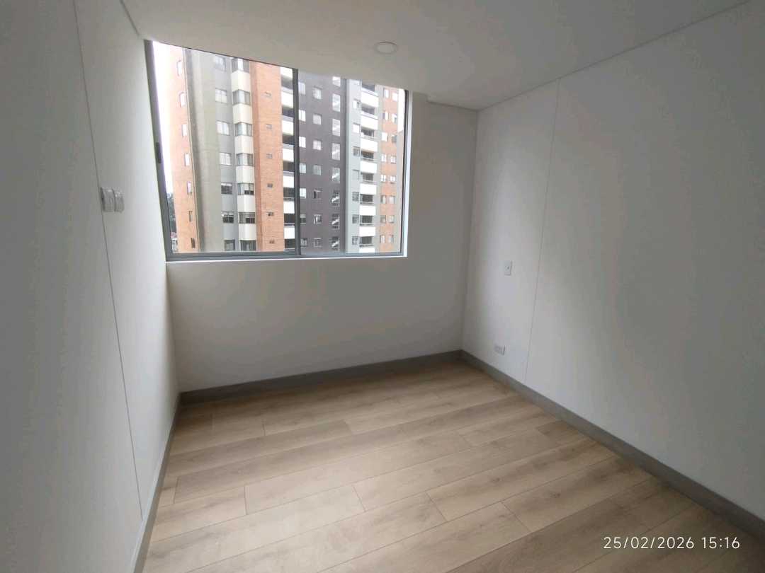 Apartamento para estrenar Loma del Esmeraldal RT