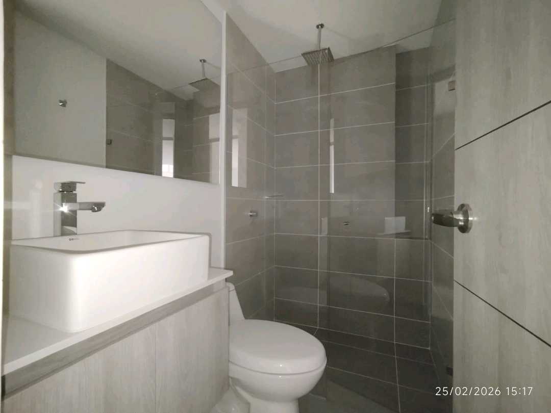 Apartamento para estrenar Loma del Esmeraldal RT