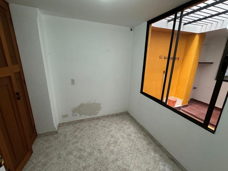 Miniatura 18