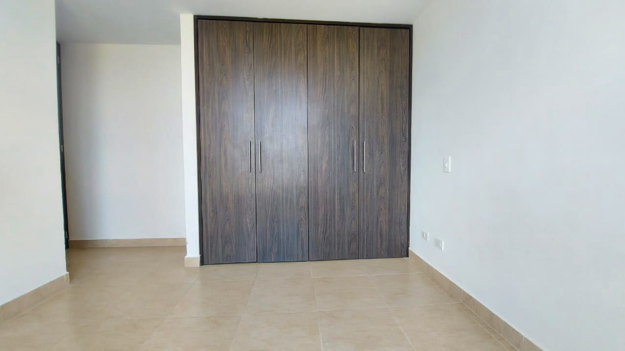 Miniatura 12