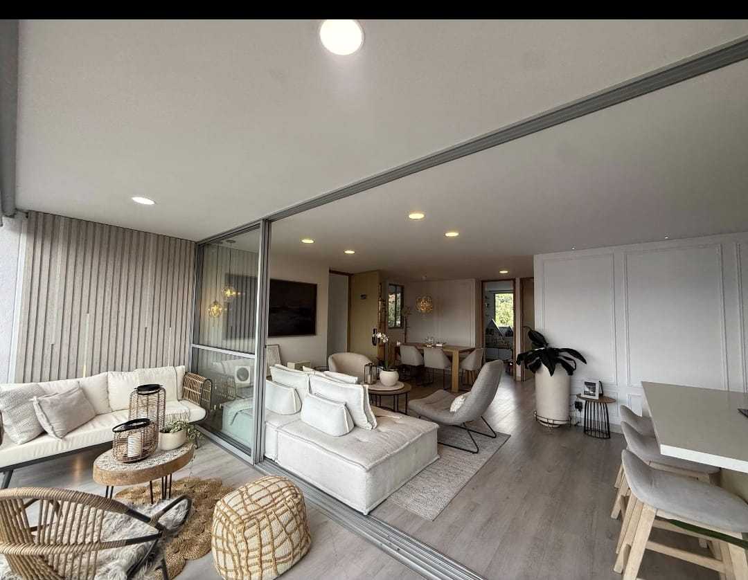 Apartamento para la venta Esmeraldal cerca a la Intermedia P15