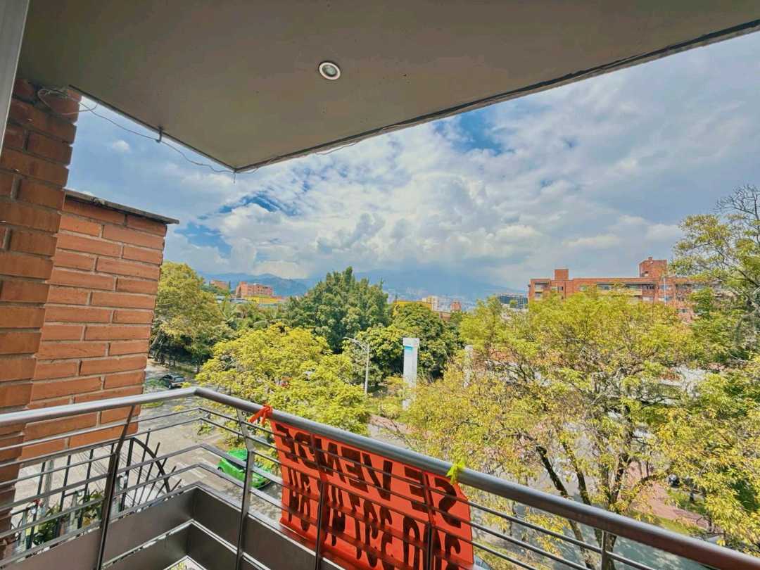 Apartamento dúplex para la venta Laureles cerca a Viva Laureles 98mts2